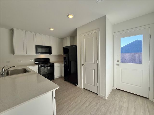 1805 Goose Pond Road, Forney, TX 75126