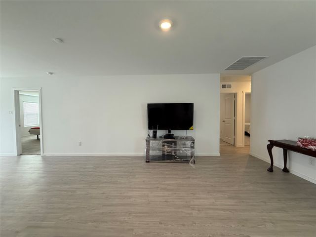 1805 Goose Pond Road, Forney, TX 75126