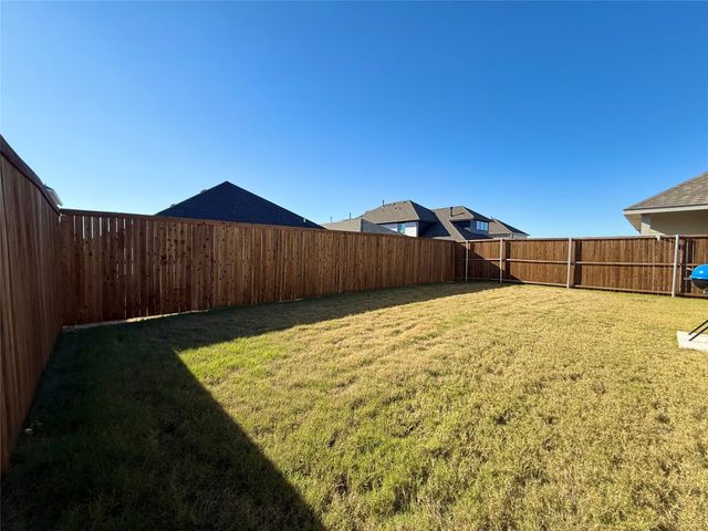 1805 Goose Pond Road, Forney, TX 75126