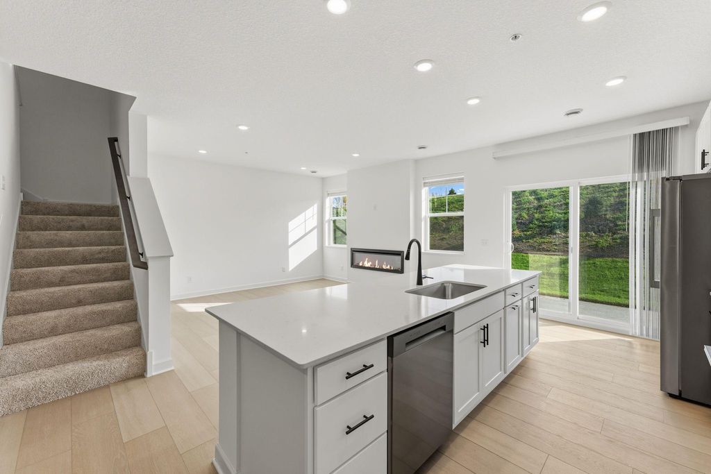 222 Huntington Drive, Waconia, MN 55387 — photo 4