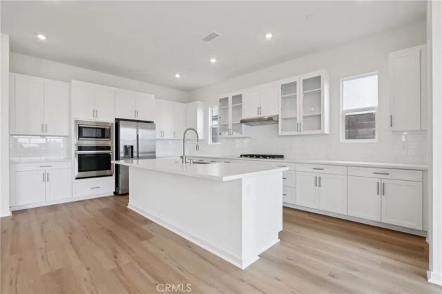15919 Conservatory Drive, Fontana, CA 92336