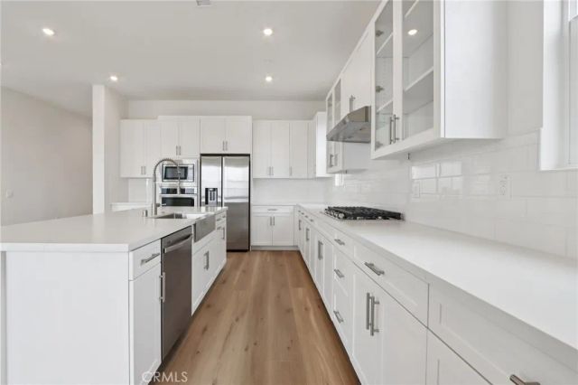 15919 Conservatory Drive, Fontana, CA 92336