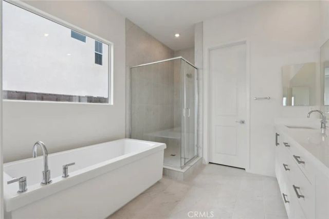 15919 Conservatory Drive, Fontana, CA 92336