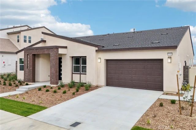 15919 Conservatory Drive, Fontana, CA 92336