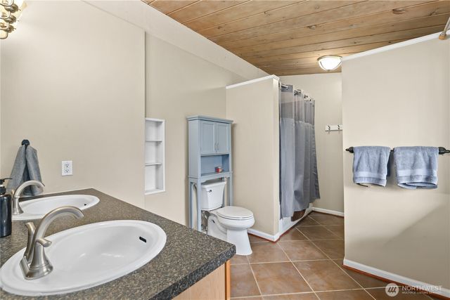 7023 126th Street E, Puyallup, WA 98373