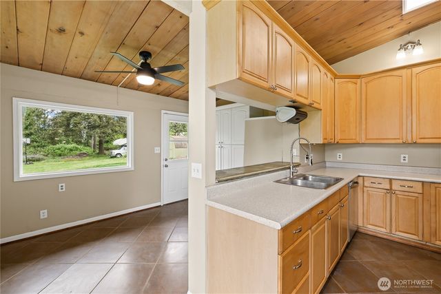 7023 126th Street E, Puyallup, WA 98373