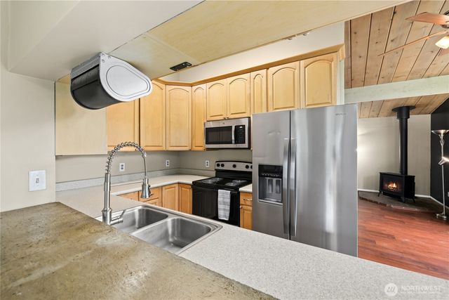 7023 126th Street E, Puyallup, WA 98373