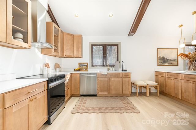 32 Bowen Drive, Belmont, NC 28012