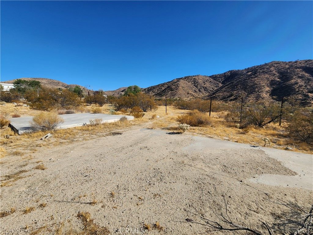 Image 18 of property listing at 29 Palms Highway, Morongo Valley, CA 92256