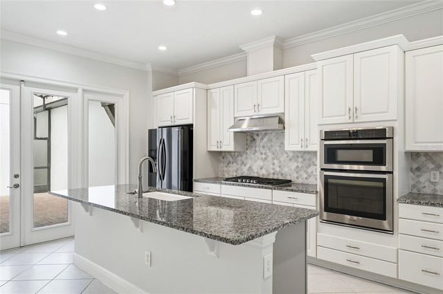 8807 FOUNTAIN PALM ALY, Winter Garden, FL 34787