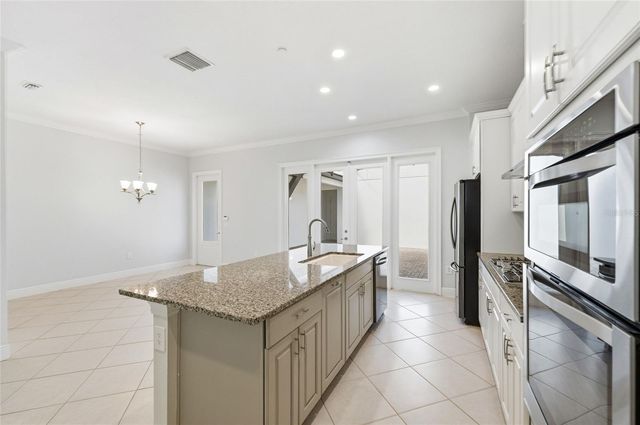 8807 FOUNTAIN PALM ALY, Winter Garden, FL 34787