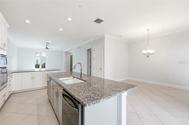 8807 FOUNTAIN PALM ALY, Winter Garden, FL 34787