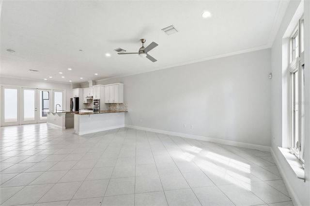 8807 FOUNTAIN PALM ALY, Winter Garden, FL 34787