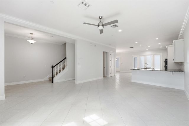 8807 FOUNTAIN PALM ALY, Winter Garden, FL 34787