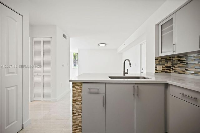 4420 NW 107th Avenue 107, Doral, FL 33178