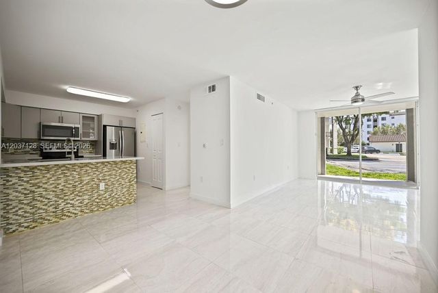 4420 NW 107th Avenue 107, Doral, FL 33178