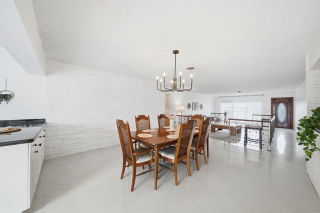 5501 Monroe Street, Hollywood, FL 33021