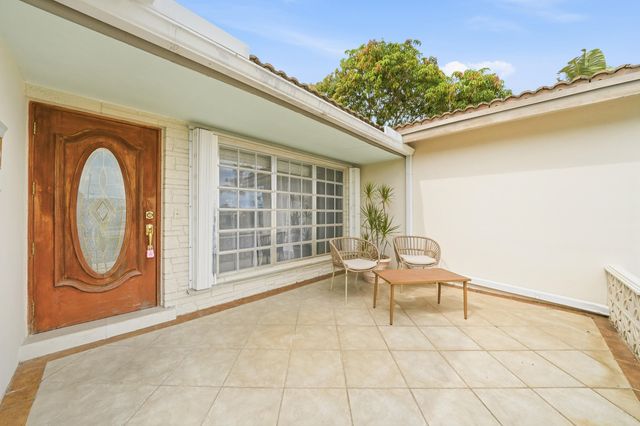 5501 Monroe Street, Hollywood, FL 33021
