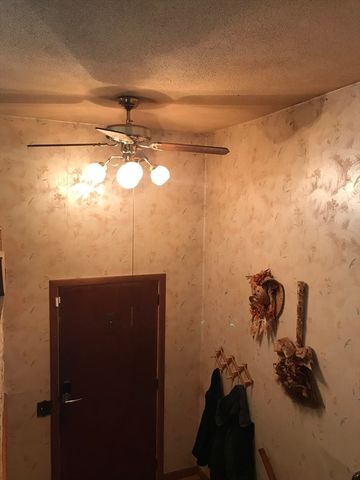 170 Bradley St, Lowell, MA 01850