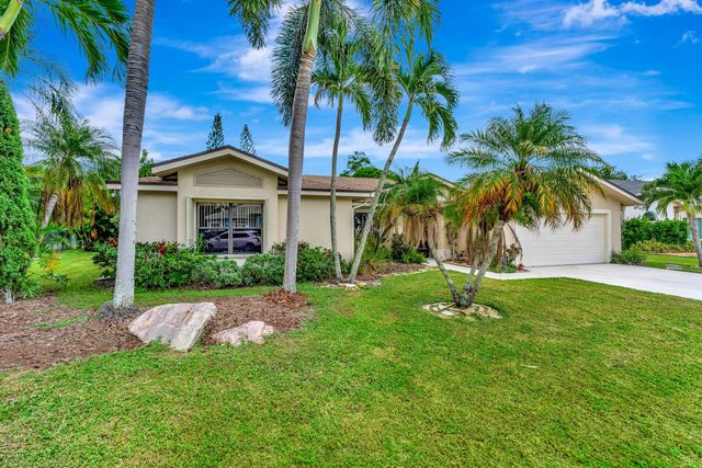 108 Lexington Drive, Royal Palm Beach, FL 33411