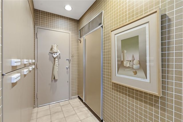 128 N Craig 416, Oakland, PA 15213
