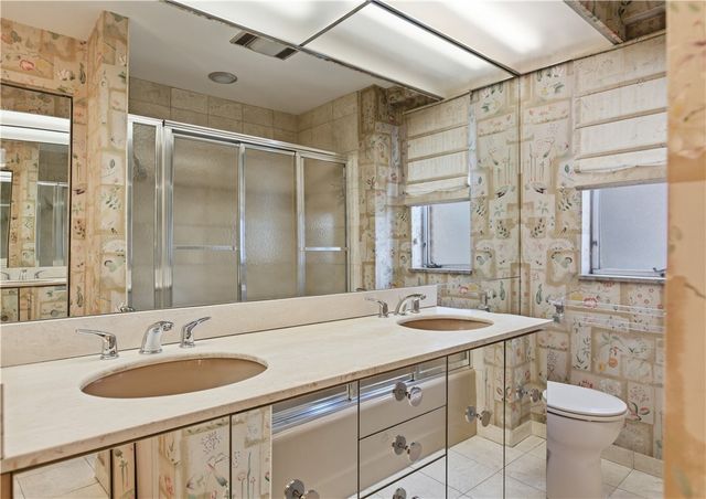 128 N Craig 416, Oakland, PA 15213