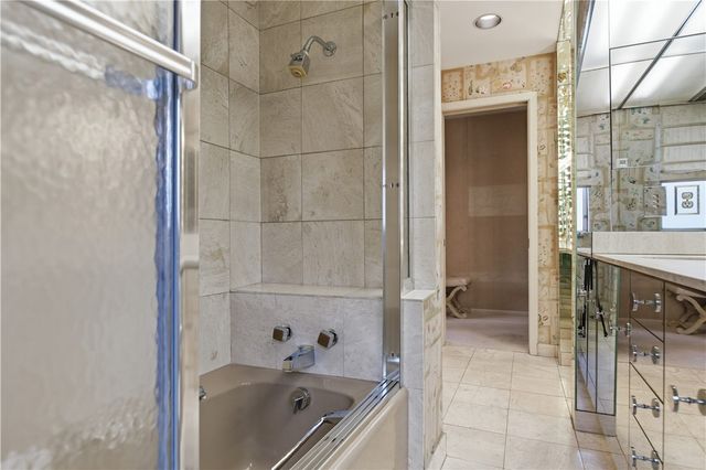 128 N Craig 416, Oakland, PA 15213