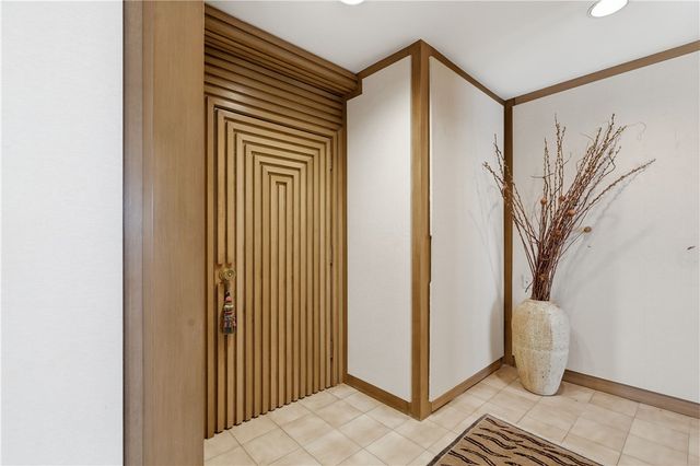 128 N Craig 416, Oakland, PA 15213