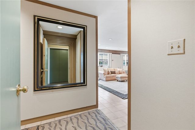 128 N Craig 416, Oakland, PA 15213