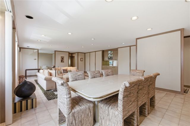 128 N Craig 416, Oakland, PA 15213