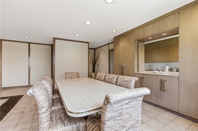 128 N Craig 416, Oakland, PA 15213