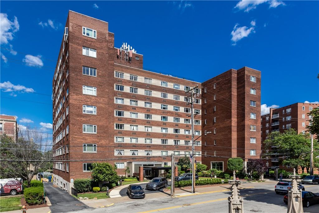 128 N Craig 416, Oakland, PA 15213