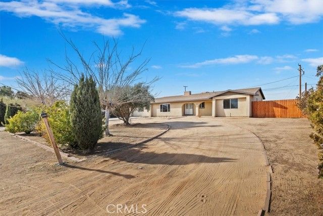 12650 Running Deer Road, Apple Valley, CA 92308