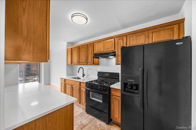 825 Morrison Avenue 8K, Bronx, NY 10473