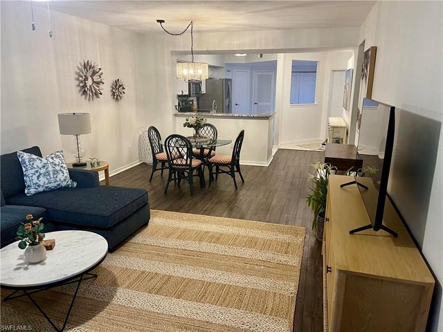 4950 Deerfield WAY 102, Naples, FL 34110