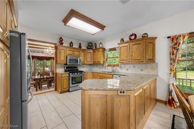 1366 Castalia Drive, New Franklin, OH 44203
