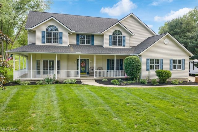 1366 Castalia Drive, New Franklin, OH 44203