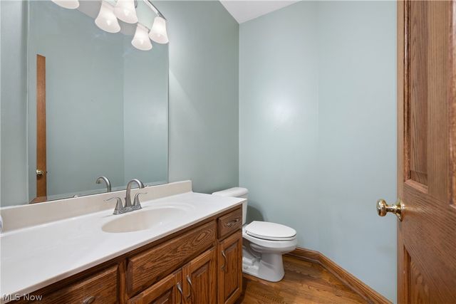 1366 Castalia Drive, New Franklin, OH 44203