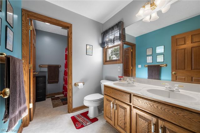 1366 Castalia Drive, New Franklin, OH 44203