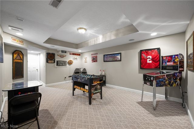 1366 Castalia Drive, New Franklin, OH 44203
