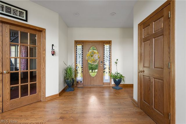 1366 Castalia Drive, New Franklin, OH 44203