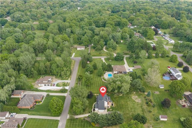 1366 Castalia Drive, New Franklin, OH 44203