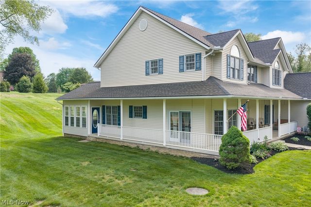 1366 Castalia Drive, New Franklin, OH 44203