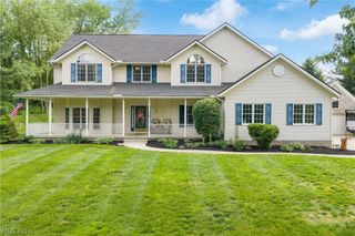 1366 Castalia Drive, New Franklin, OH 44203