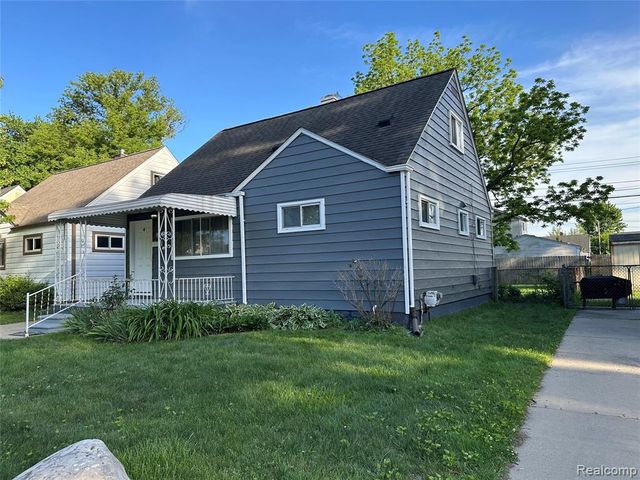 898 E Barrett Avenue, Madison Heights, MI 48071
