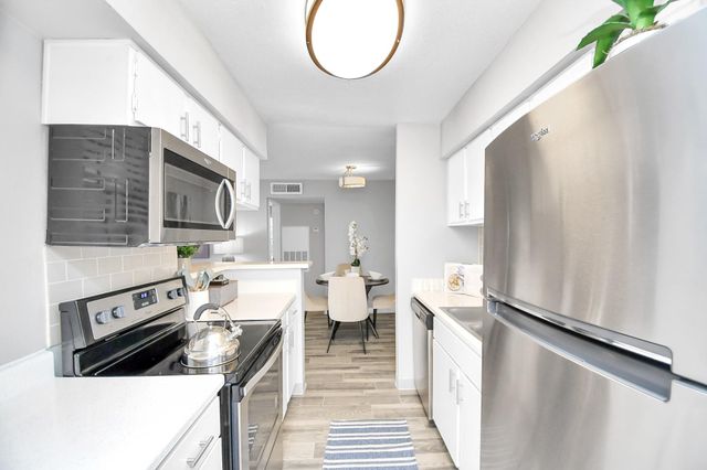 2701 W Bellfort Avenue 521, Houston, TX 77054