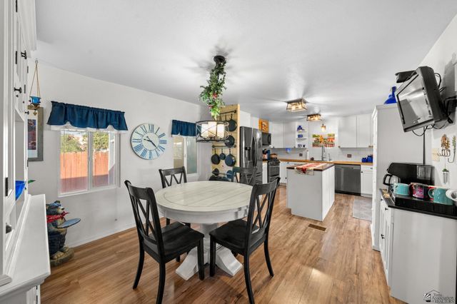 1145 S Dora Ave, Yuma, AZ 85367