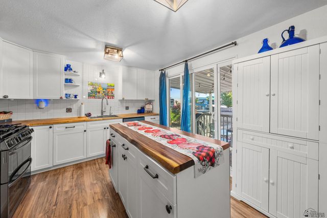 1145 S Dora Ave, Yuma, AZ 85367