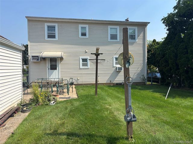 1054 Highland Street, Baldwin, NY 11510