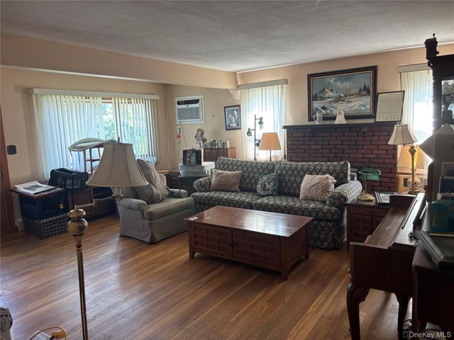 1054 Highland Street, Baldwin, NY 11510